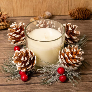 Christmas Wreath Scented Fragranced Candle Pot Ornament ~ Xmas Table Centrepiece Decoration ~ Red Wax - Spiced Apple & Cinnamon
