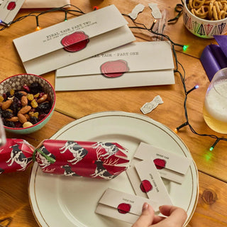 Taskmaster 2025 Christmas Crackers Pack of 6 with Original Tasks and Trophy